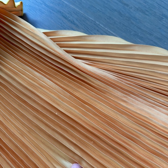 L'IDEE MAYA Yellow Gold Strapless Pleated Maxi Dress Stretch - US 4 - Picture 7 of 8